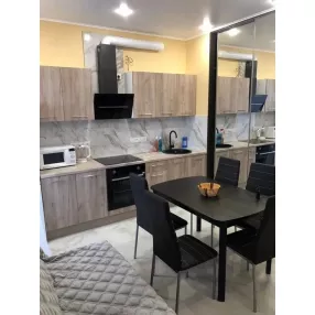 Омск, улица Перелета, 28