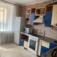 Омск, улица Перелета, 12к1